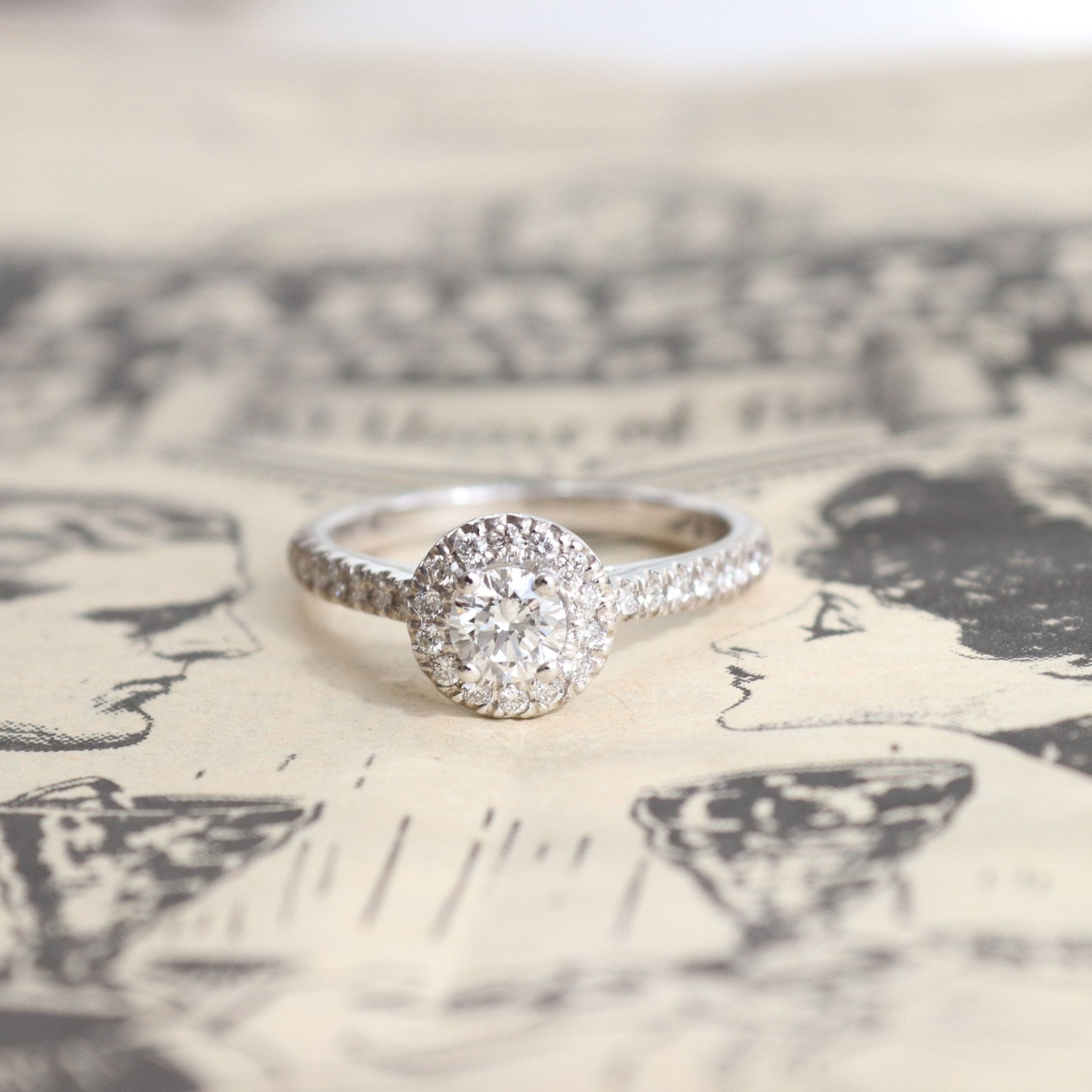 0.58 Karat Yuvarlak Kesim GIA/HRD Sertifikalı Tektaş Pırlanta Yüzük - RNF0226 | Tektaş Pırlanta | Ronaff Pırlanta | Tektaş Yüzük, Pırlanta Yüzük, Kolye, Küpe