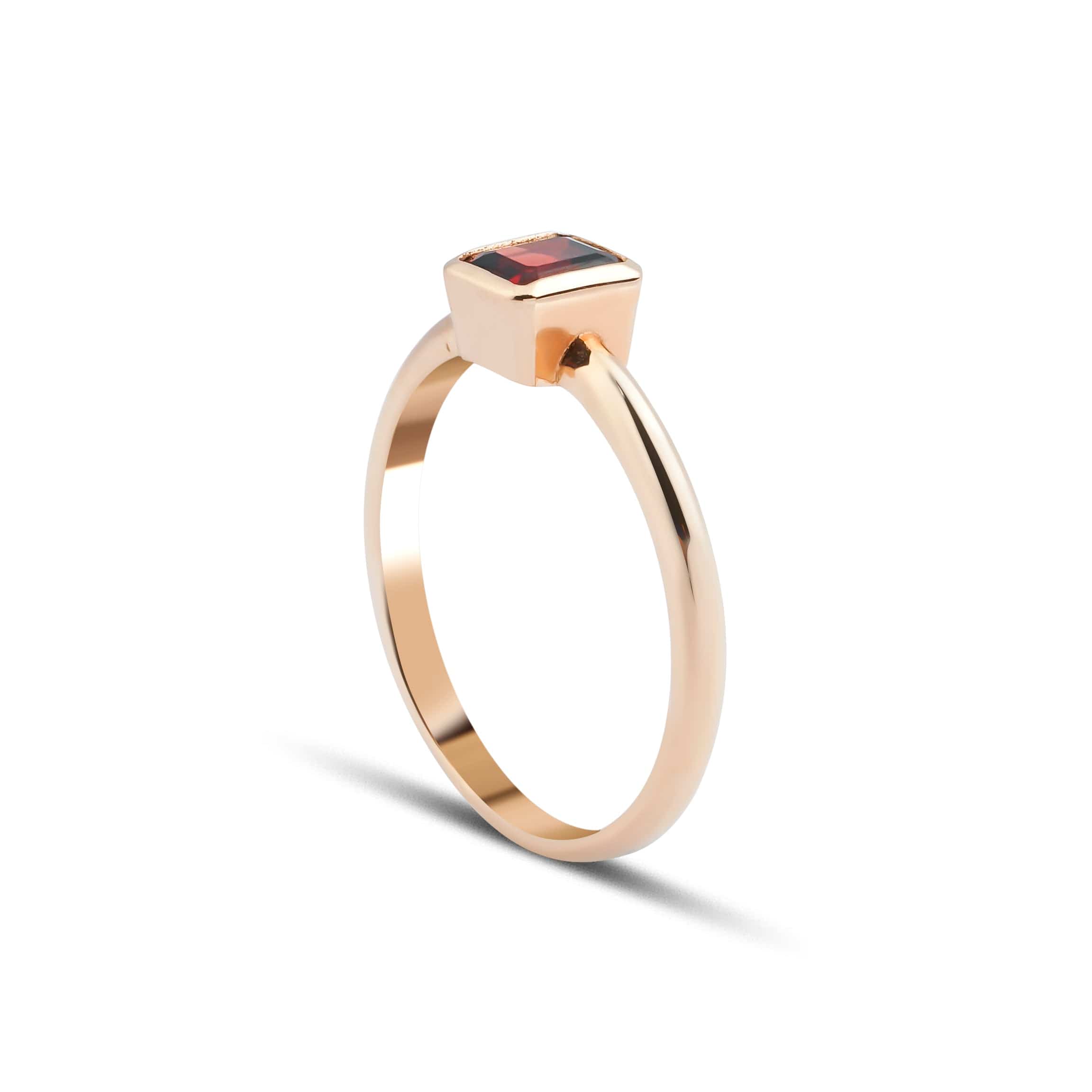 0.60 Karat Emerald Kesim Garnet Yüzük - RNF0241 | Renkli Pırlantalı Yüzükler | Ronaff Pırlanta | Tektaş Yüzük, Pırlanta Yüzük, Kolye, Küpe