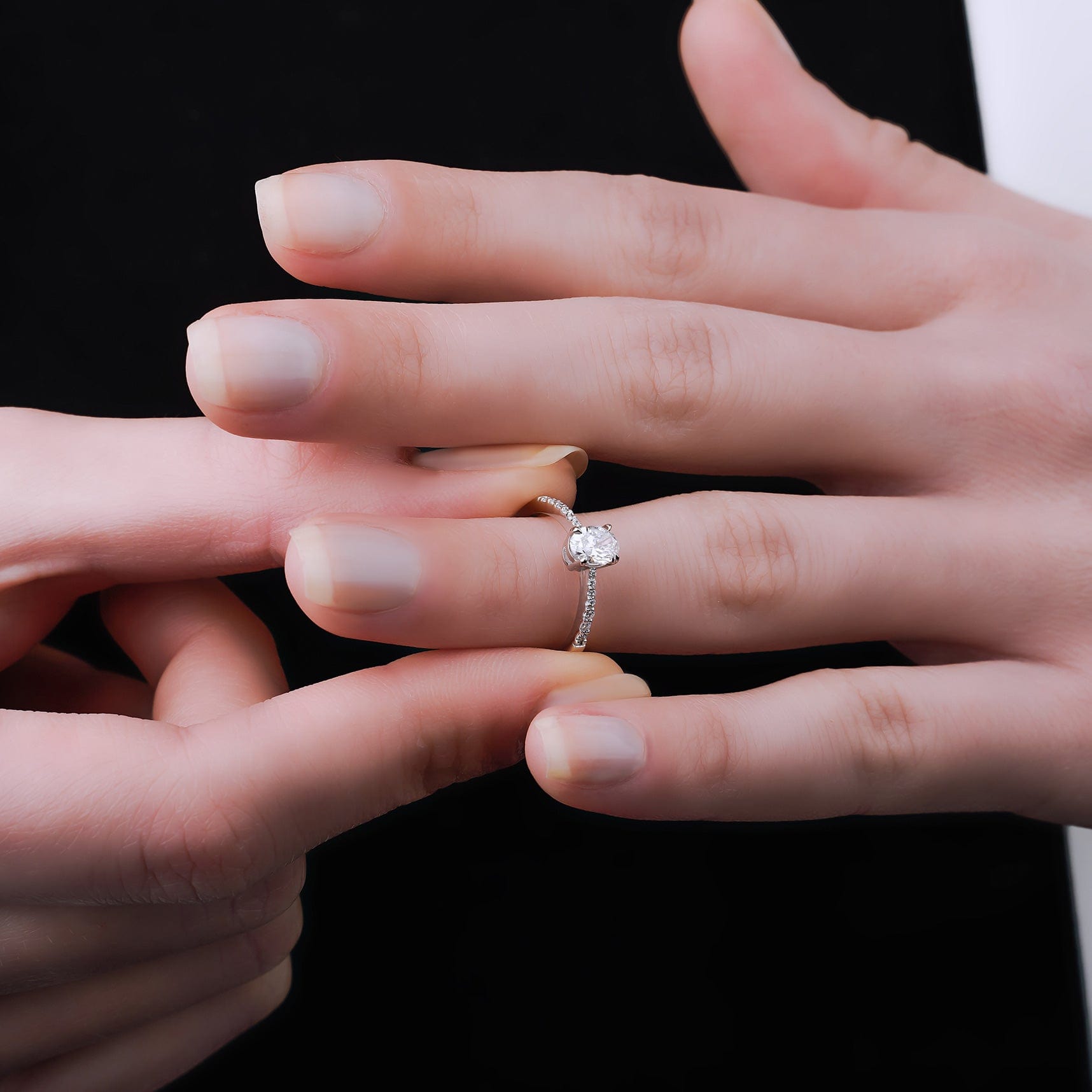 0.60 Karat Oval Kesim HRD Sertifikalı Tektaş Pırlanta Yüzük - RNF0521 | Tektaş Pırlanta | Ronaff Pırlanta | Tektaş Yüzük, Pırlanta Yüzük, Kolye, Küpe