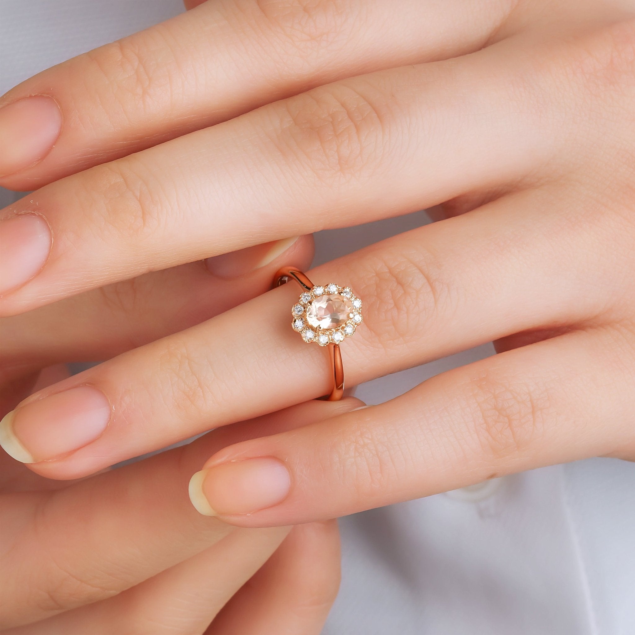 0.60 Karat Oval Morganit Taşlı Pırlanta Anturaj Yüzük - RNF0001 | Renkli Taşlı Yüzükler | Ronaff Pırlanta | Tektaş Yüzük, Pırlanta Yüzük, Kolye, Küpe