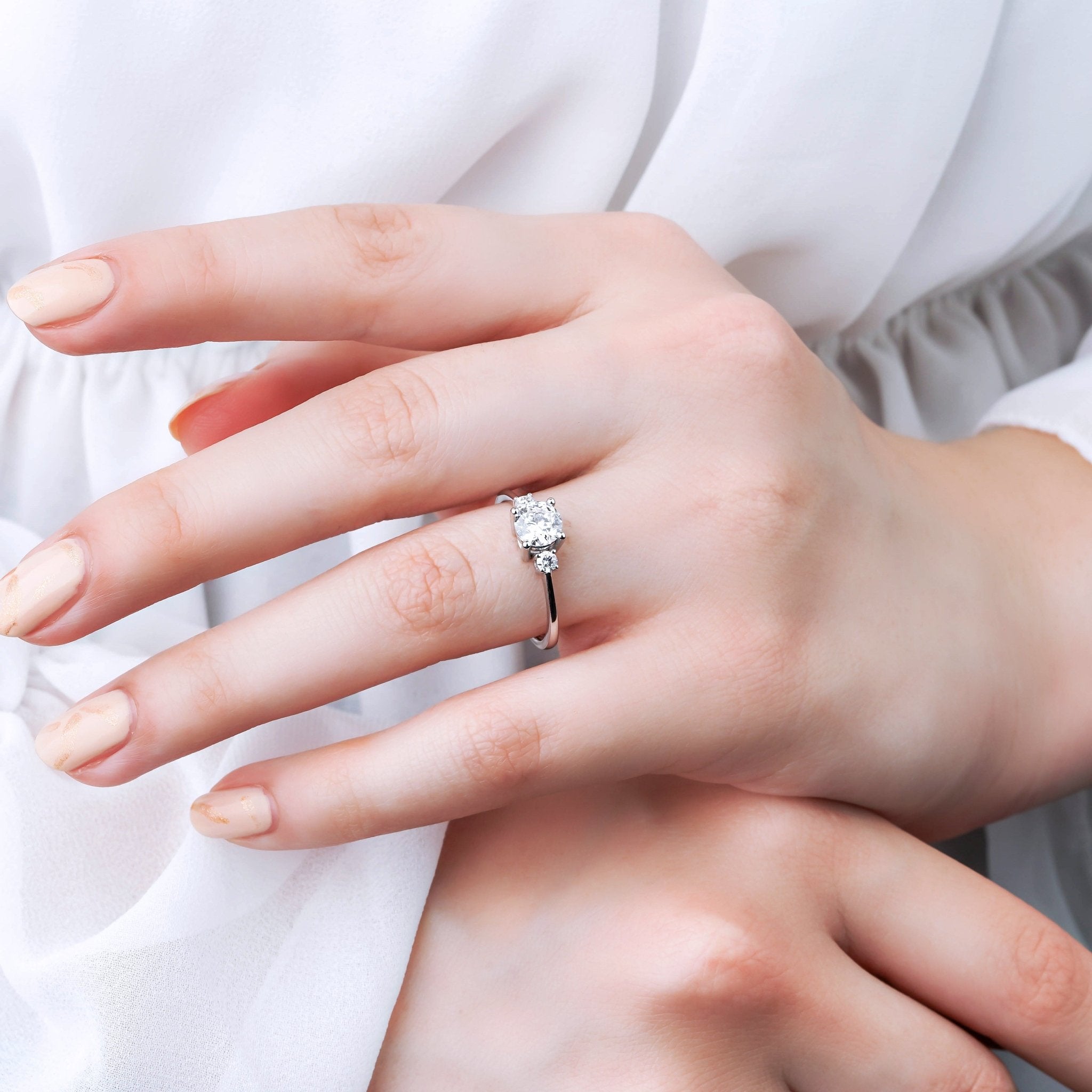 0.60 Karat Yuvarlak Kesim HRD Sertifikalı Tektaş Pırlanta Yüzük - RNF0213 | Tektaş Pırlanta | Ronaff Pırlanta | Tektaş Yüzük, Pırlanta Yüzük, Kolye, Küpe