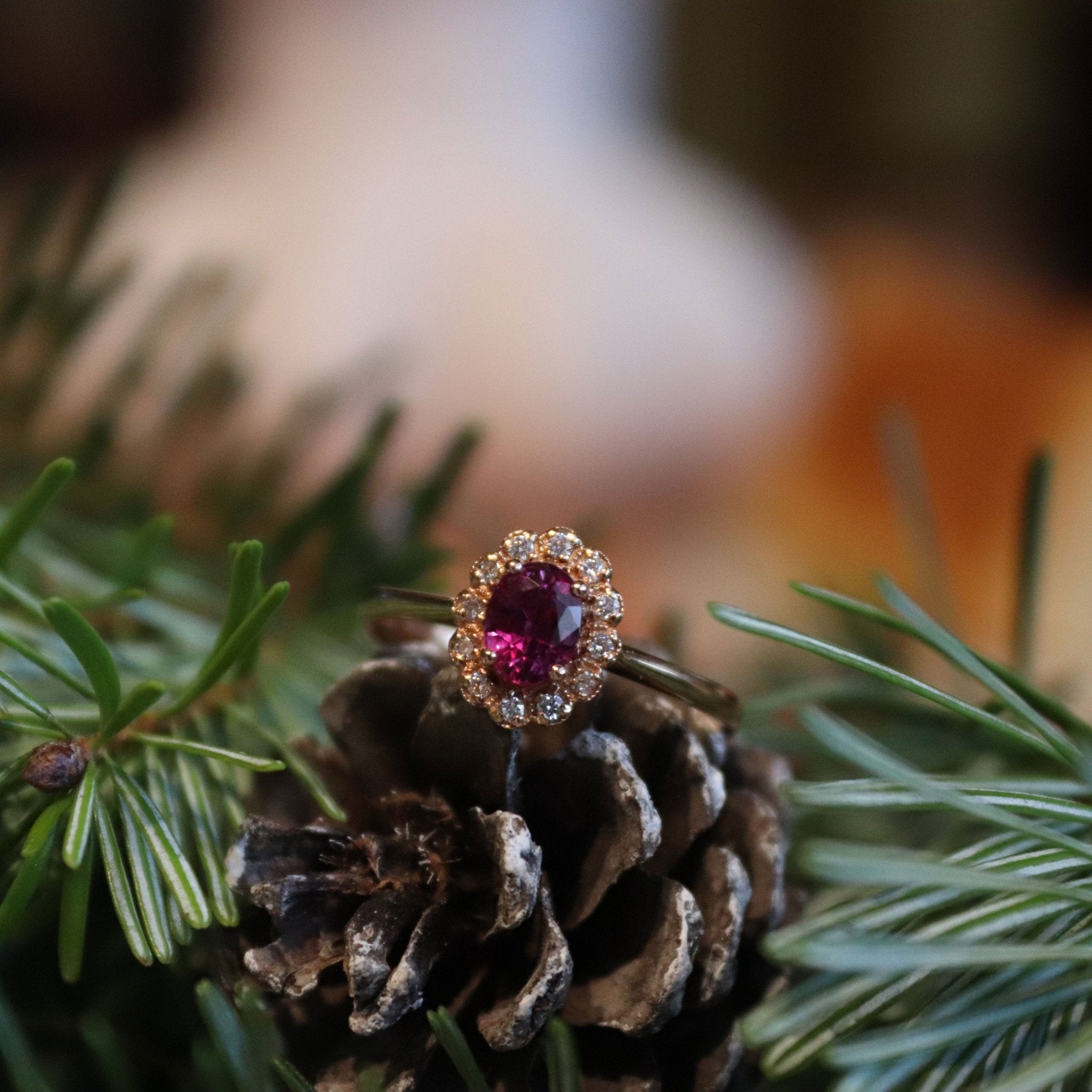 0.90 Karat Yakut Pırlantalı Yüzük | Renkli Pırlantalı Yüzükler | Ronaff Pırlanta | Tektaş Yüzük, Pırlanta Yüzük, Kolye, Küpe