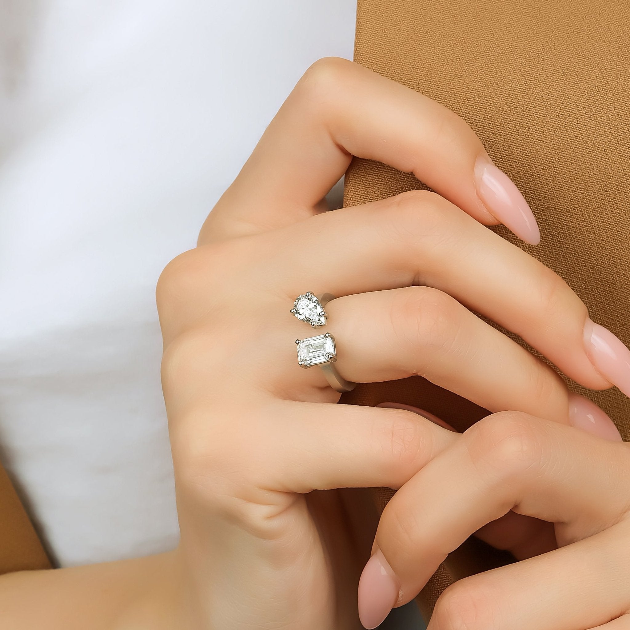 1.00 ct Emerald & 0.90 ct Damla Kesim Pırlanta Sen ve Ben Yüzük - RNF0708 | Tasarım Yüzük | Ronaff Pırlanta | Tektaş Yüzük, Pırlanta Yüzük, Kolye, Küpe