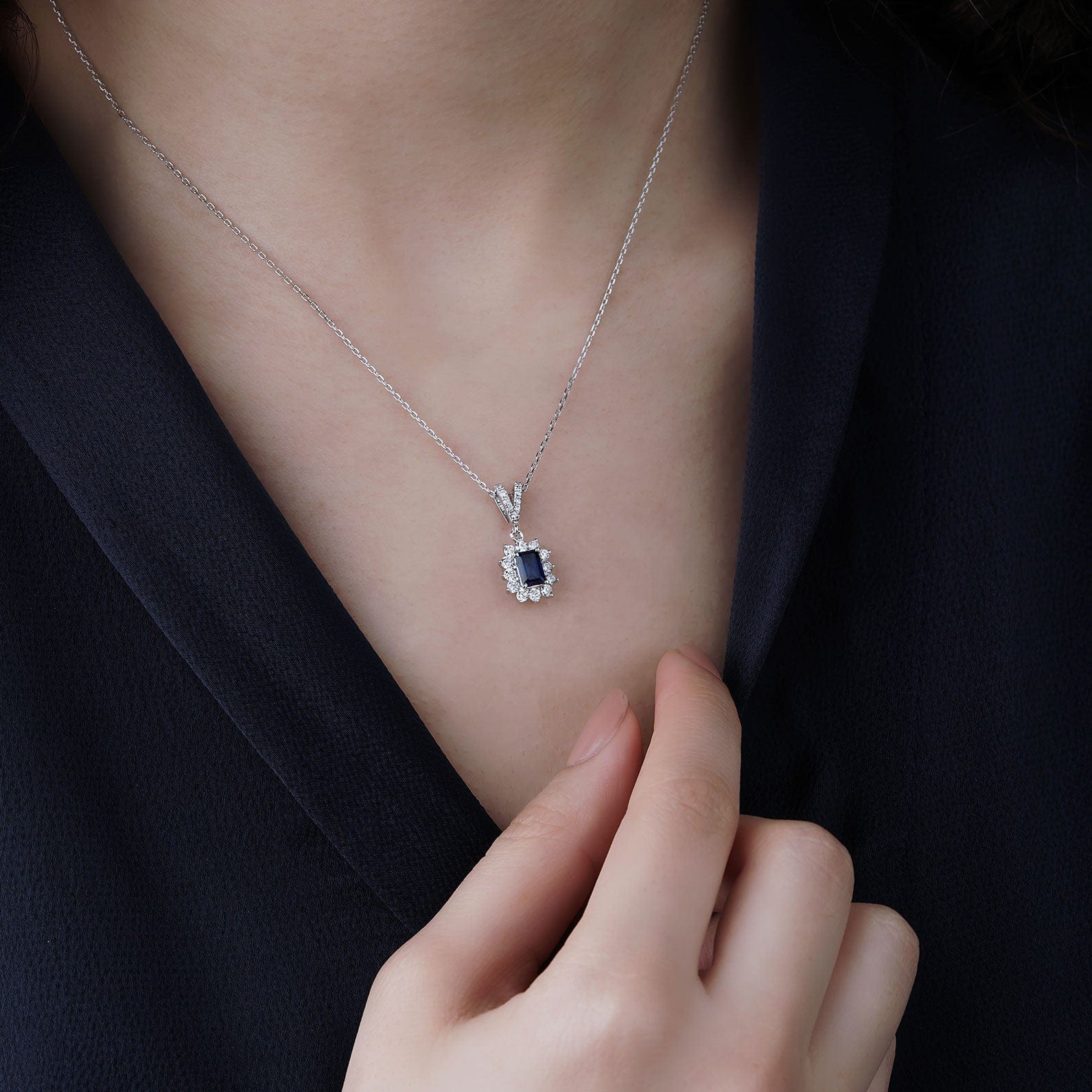 1.55 Karat Baget Kesim Safir Pırlantalı Kolye - RNF0356 | Renkli Taşlı Kolyeler | Ronaff Pırlanta | Tektaş Yüzük, Pırlanta Yüzük, Kolye, Küpe