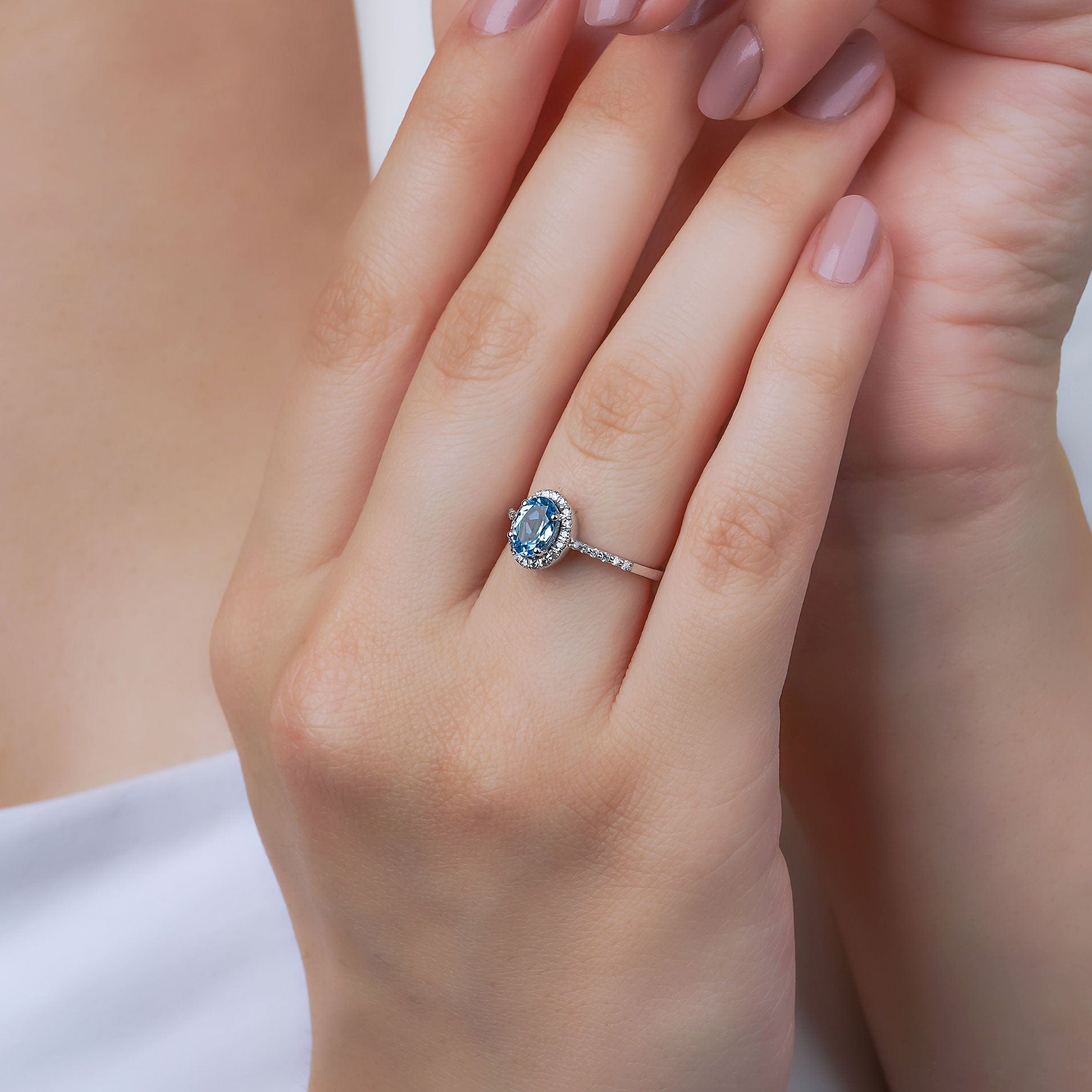 1.62 Karat Oval Mavi Topaz Pırlantalı Yüzük - RNF0252 | Renkli Pırlantalı Yüzükler | Ronaff Pırlanta | Tektaş Yüzük, Pırlanta Yüzük, Kolye, Küpe