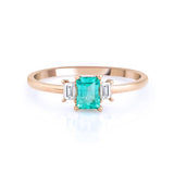 1.28 Karat Emerald Kesim Zümrüt & 0.40 Karat Baget Kesim Pırlantalı Tektaş Yüzük - RNF0118 | Renkli Taşlı Yüzükler | Ronaff Pırlanta | Tektaş Yüzük, Pırlanta Yüzük, Kolye, Küpe