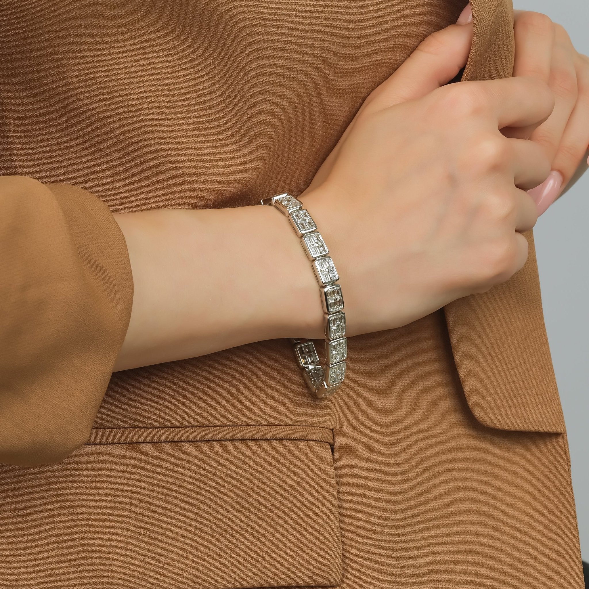 18 Ayar Beyaz Altın Emerald (Dikdörtgen) Pırlantalı 16.65 ct Özel Tasarım Bileklik - RNF0707 | Pırlanta Bileklik | Ronaff Pırlanta | Tektaş Yüzük, Pırlanta Yüzük, Kolye, Küpe