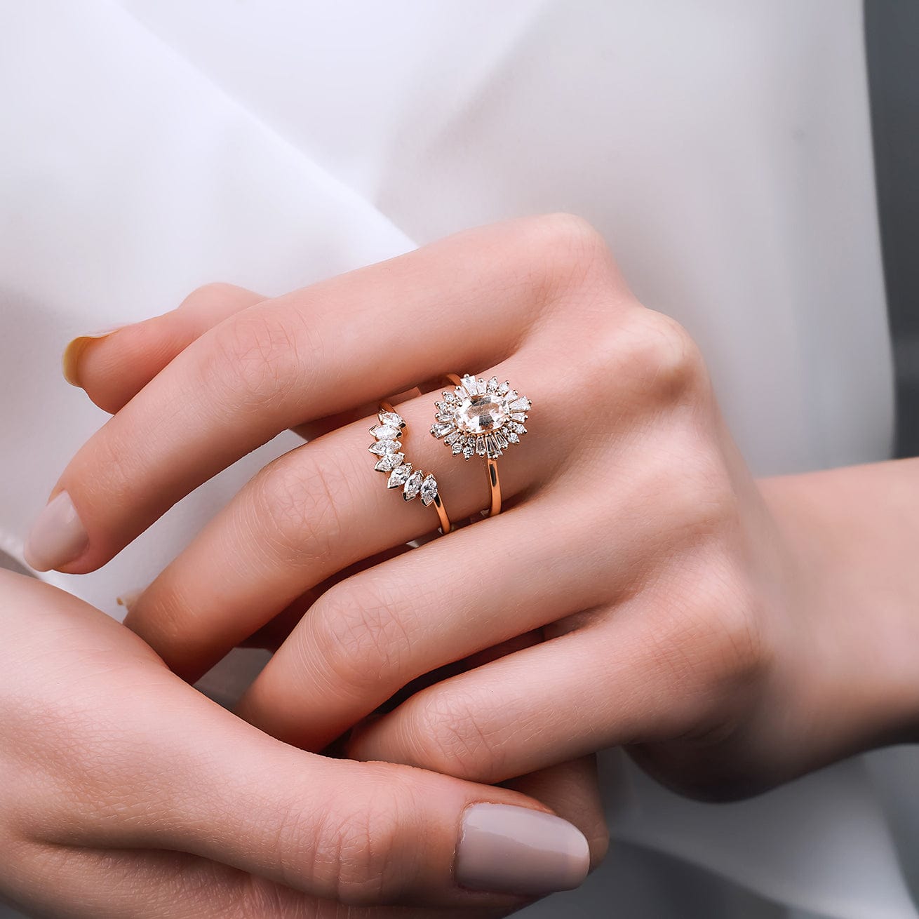 2.00 Karat Oval Morganit & Baget Pırlantalı Yüzük - RNF0622 | Renkli Pırlantalı Yüzükler | Ronaff Pırlanta | Tektaş Yüzük, Pırlanta Yüzük, Kolye, Küpe