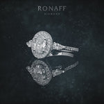 18 Ayar Beyaz Altın 0.75 ct Oval GIA Pırlantalı & 0.20 ct 2 adet Damla Pırlantalı Özel Tasarım Pırlanta Tektaş & Teklif Yüzüğü