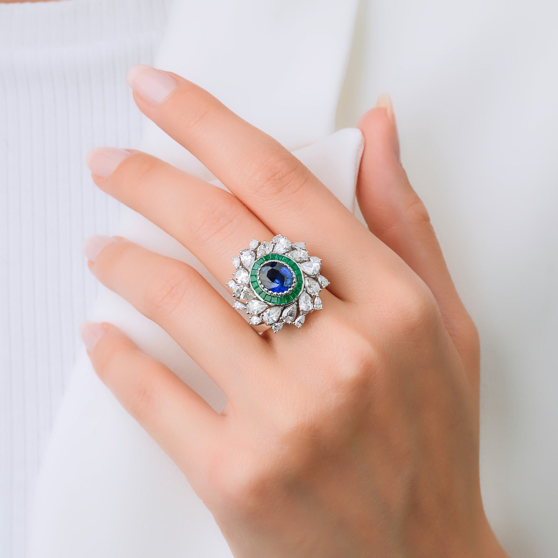 8.55 Karat Safir & Damla Pırlantalı Mariana Yüzük - RNF0621 | | Ronaff Pırlanta | Tektaş Yüzük, Pırlanta Yüzük, Kolye, Küpe