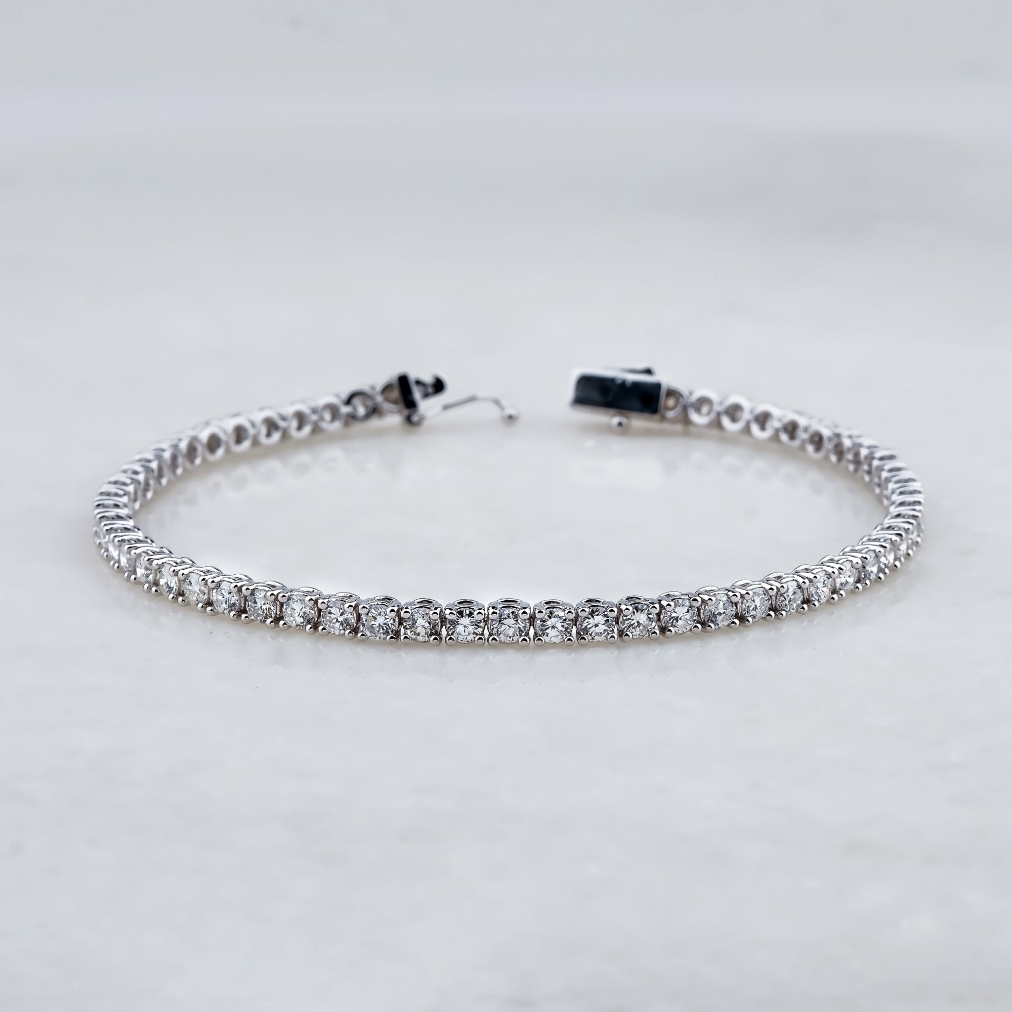 4.00 Karat Pırlanta Suyolu Bileklik - RNF0558 | Pırlanta Bileklik | Ronaff Pırlanta | Tektaş Yüzük, Pırlanta Yüzük, Kolye, Küpe