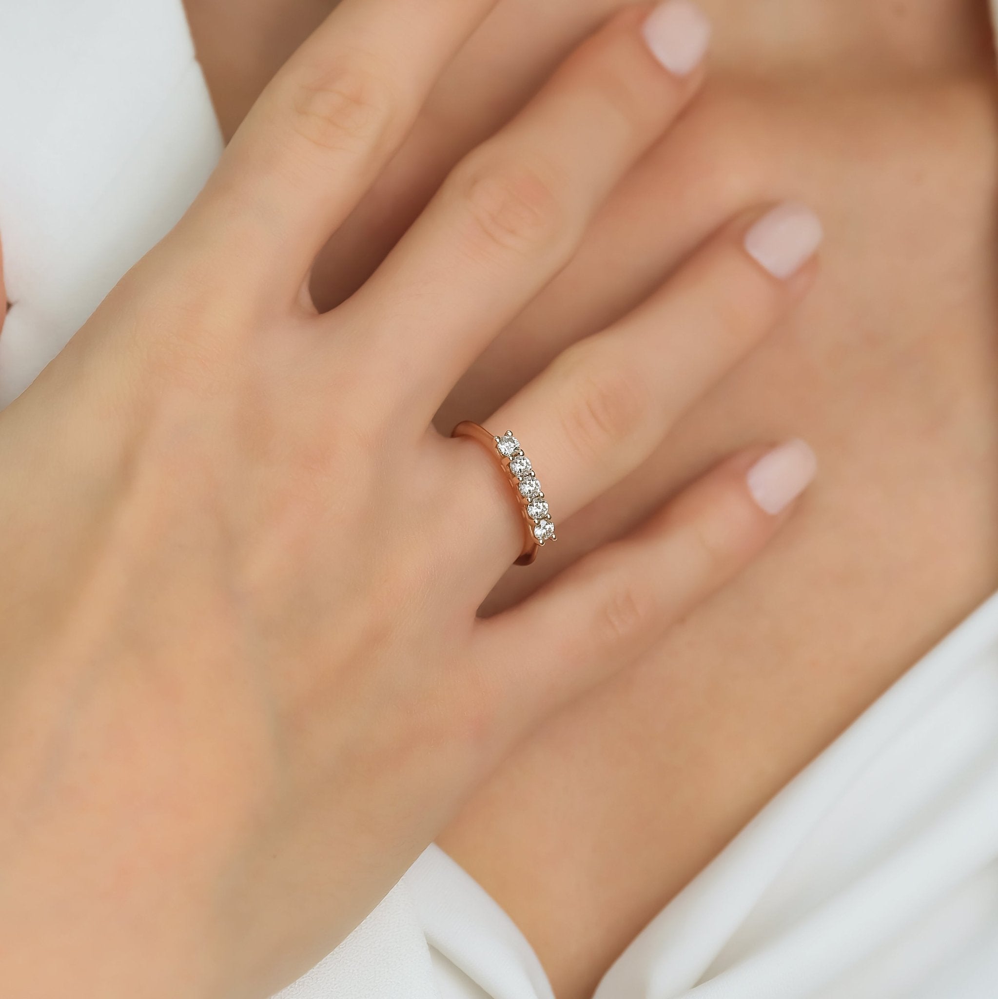 0.50 Karat Yuvarlak Kesim Pırlanta Beştaş Yüzük - RNF0423 | Beştaş Pırlanta | Ronaff Pırlanta | Tektaş Yüzük, Pırlanta Yüzük, Kolye, Küpe