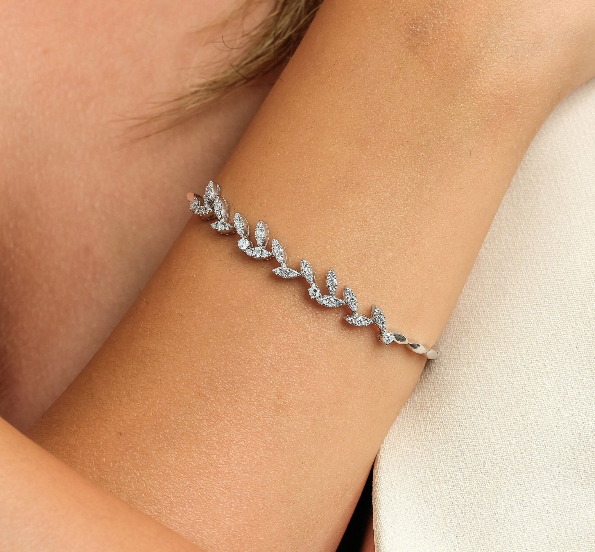 0.82 Karat Pırlanta Özel Tasarım Bileklik - RNF0878 | Pırlanta Bileklik | Ronaff Pırlanta | Tektaş Yüzük, Pırlanta Yüzük, Kolye, Küpe