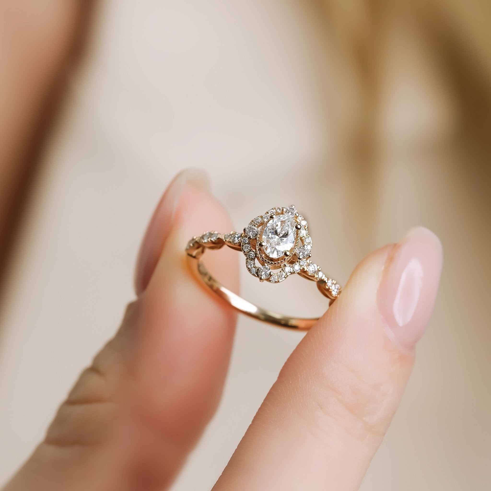 0.40 Karat Merkez Oval & 0.18 Karat Kenar Pırlantalı HRD Sertifikalı Tasarım Tektaş Yüzük - RNF0832 | Pırlanta Yüzük | Ronaff Pırlanta | Tektaş Yüzük, Pırlanta Yüzük, Kolye, Küpe