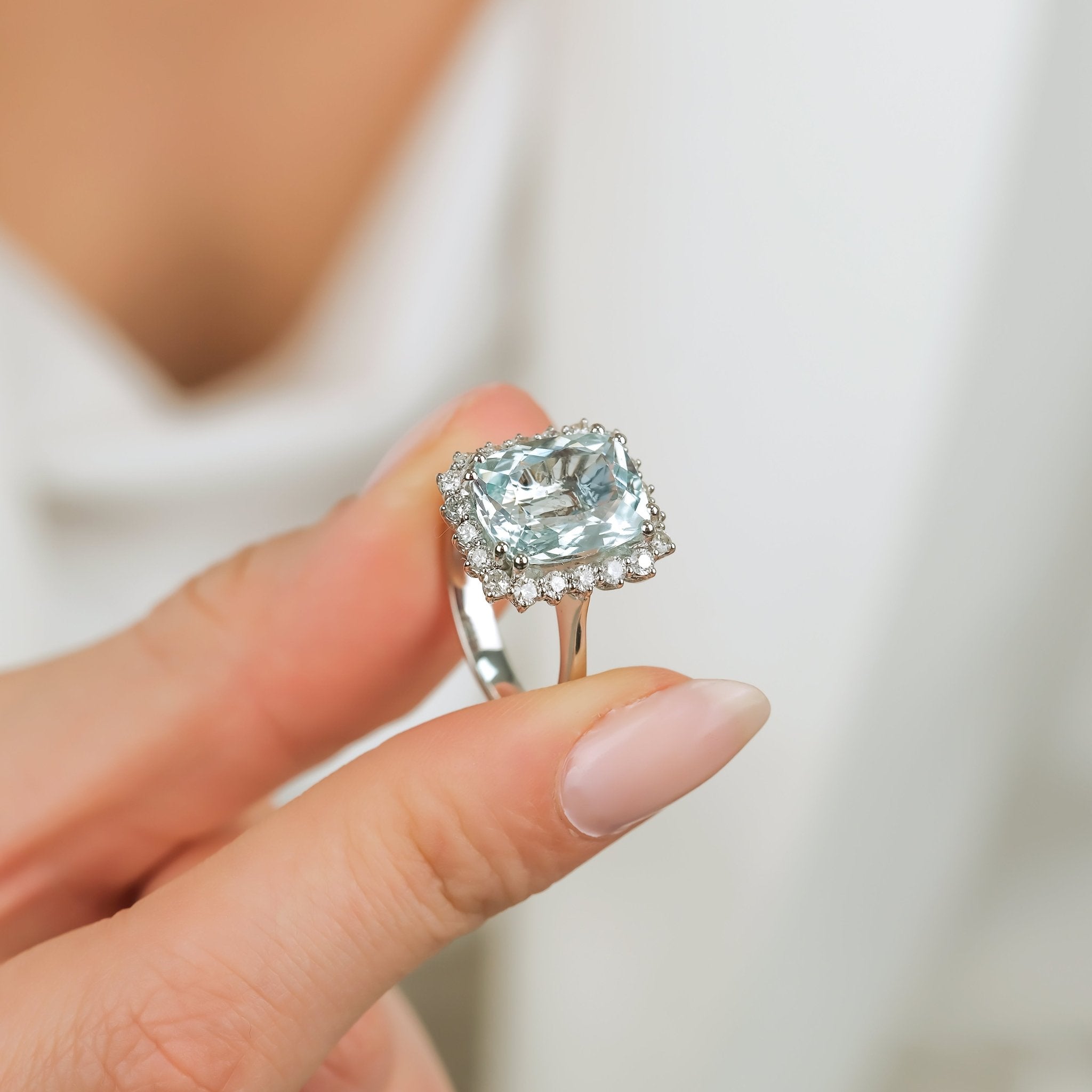 3.68 Karat Aquamarine & 0.40 Karat Kenar Özel Tasarım Pırlantalı Diana Yüzük - RNF0816 | Renkli Taşlı Yüzükler | Ronaff Pırlanta | Tektaş Yüzük, Pırlanta Yüzük, Kolye, Küpe