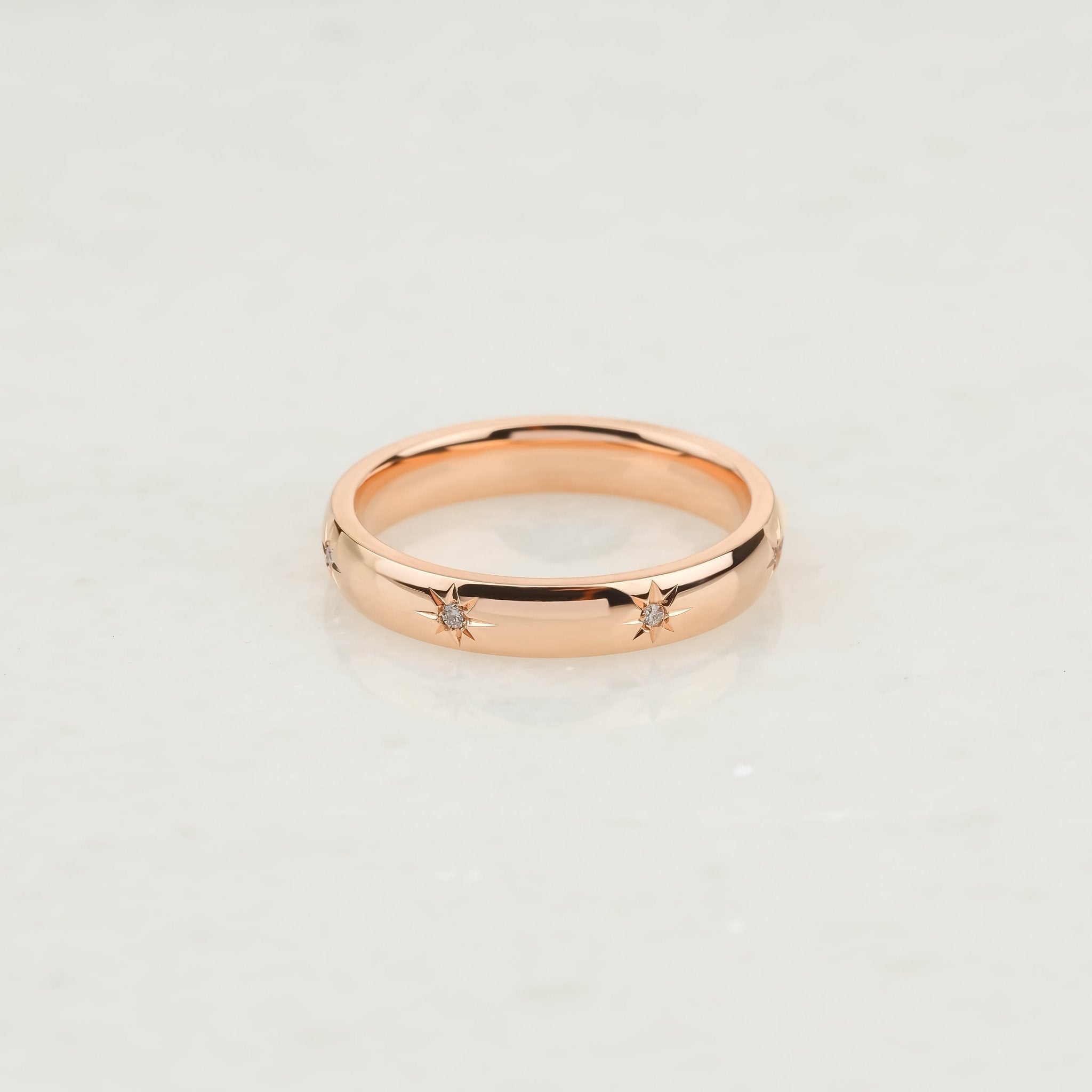 0.08 Karat Yuvarlak Kesim Pırlanta Kutup Yıldızı Desenli Bombeli Alyans - RNF0873 | Tasarım Alyans | Ronaff Pırlanta | Tektaş Yüzük, Pırlanta Yüzük, Kolye, Küpe