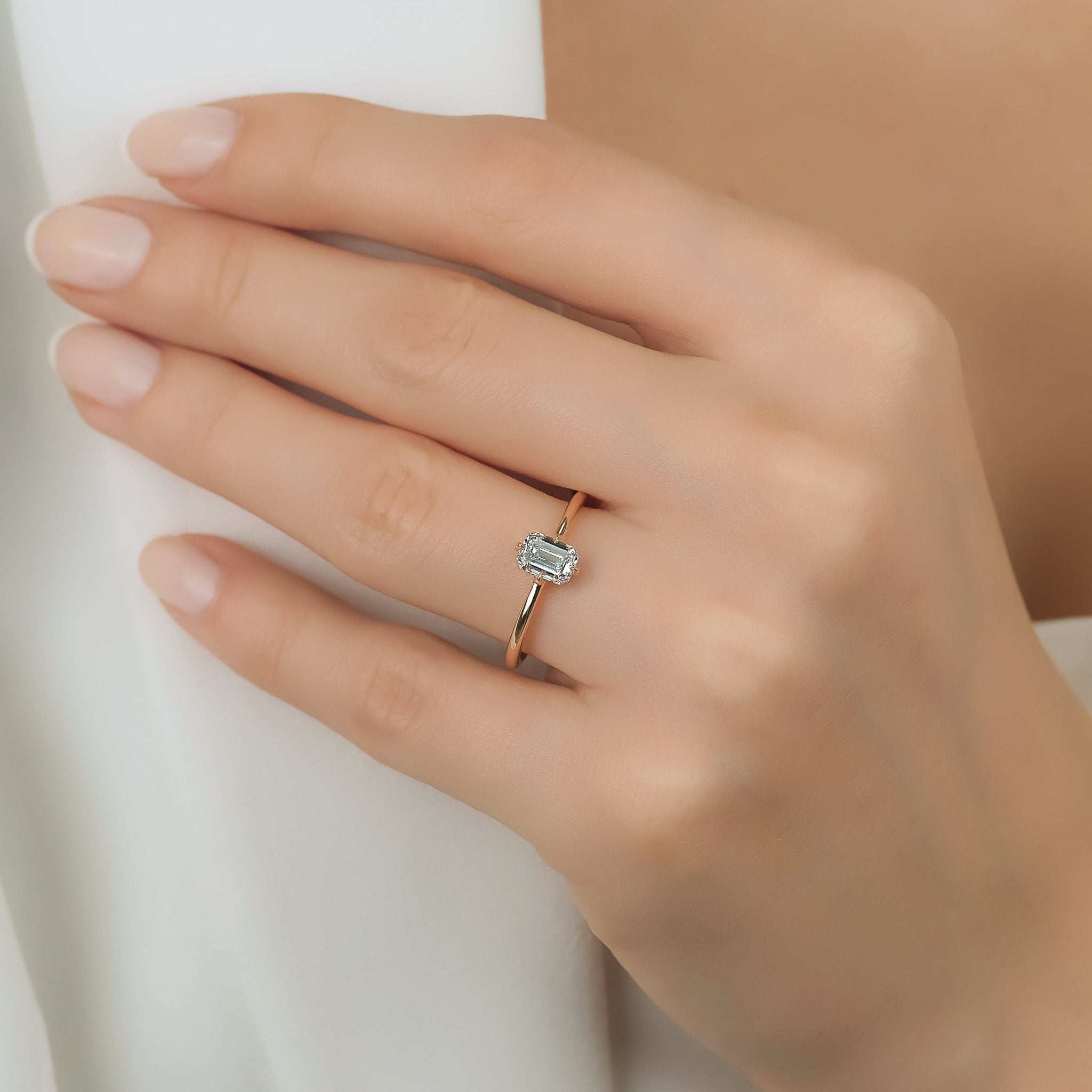 0.80 Karat Elegante GIA/HRD Sertifikalı Emerald Kesim Tektaş Pırlanta Yüzük - RNF0560 | Tektaş Pırlanta | Ronaff Pırlanta | Tektaş Yüzük, Pırlanta Yüzük, Kolye, Küpe