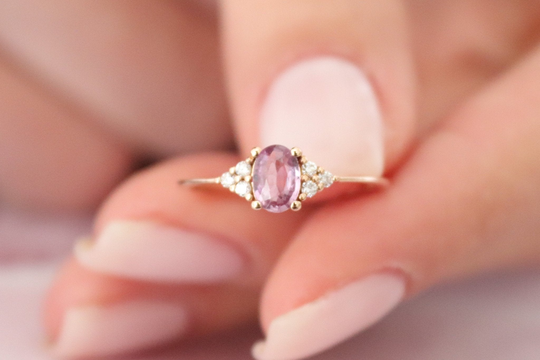 1.00 Karat Oval Pembe Safir Pırlanta Yüzük - RNF0444 | Renkli Taşlı Yüzükler | Ronaff Pırlanta | Tektaş Yüzük, Pırlanta Yüzük, Kolye, Küpe