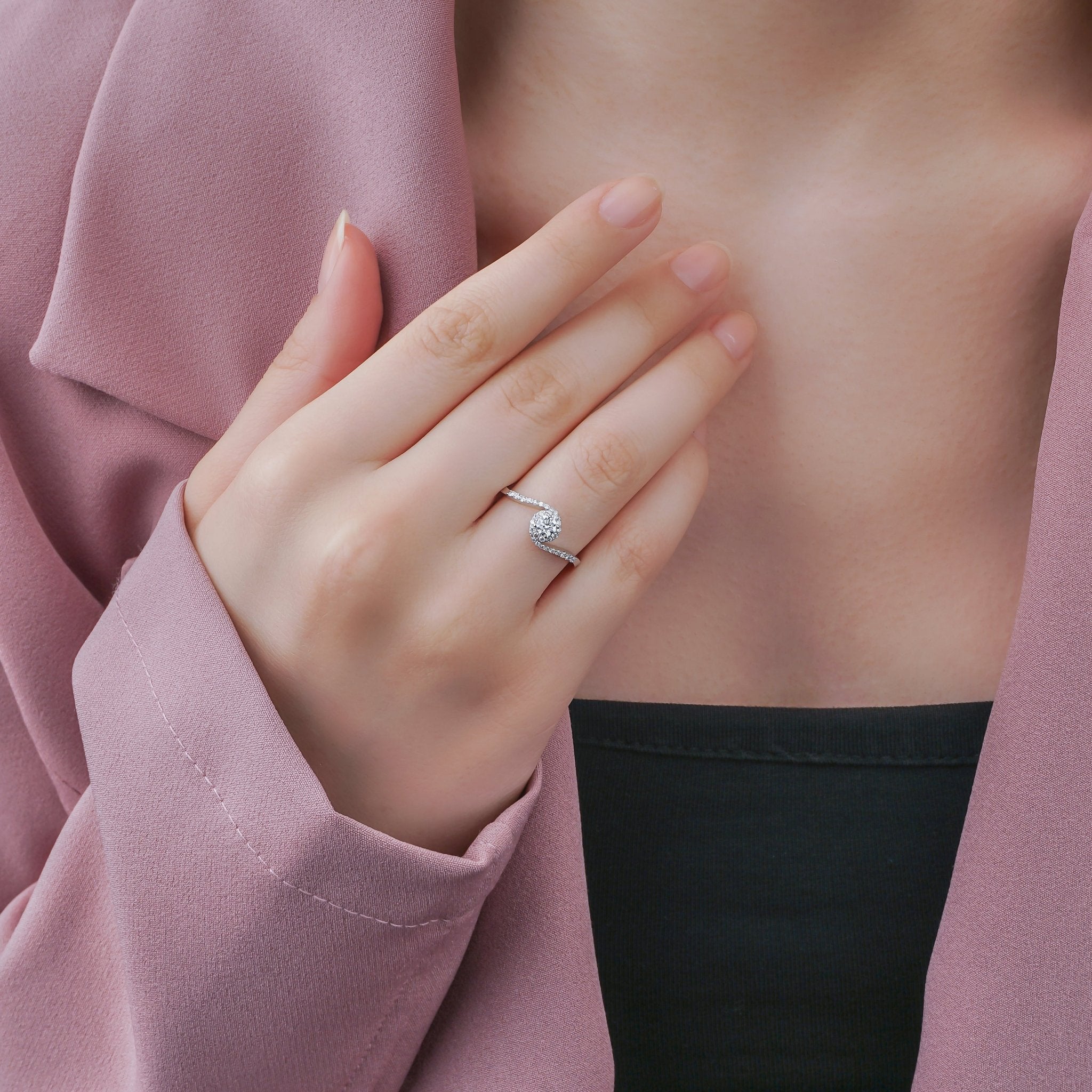 0.25 Karat Merkez Yuvarlak & 0.11 Karat Kenar Tektaş Pırlanta Yüzük - RNF0830 | Pırlanta Yüzük | Ronaff Pırlanta | Tektaş Yüzük, Pırlanta Yüzük, Kolye, Küpe