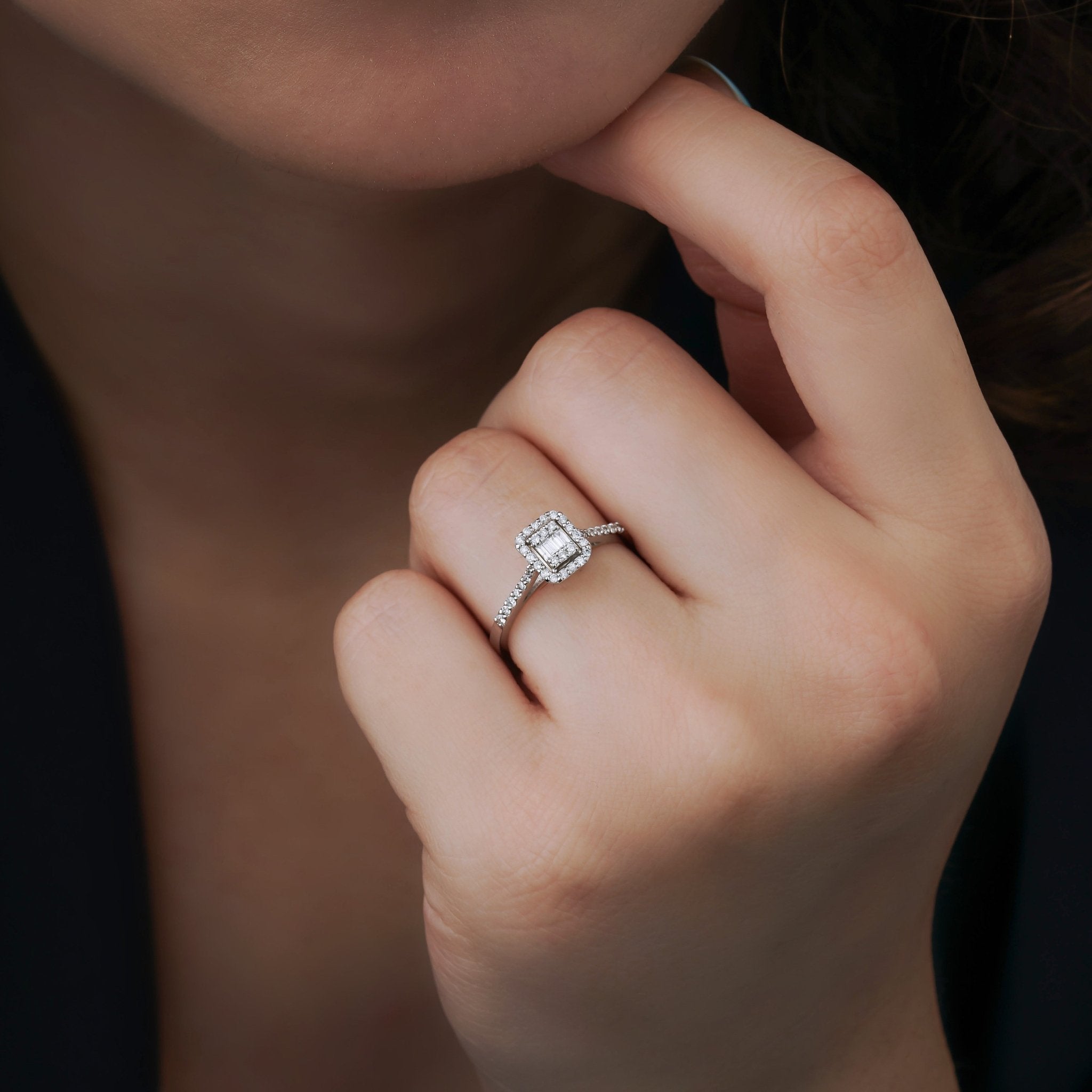 0.38 Karat Yuvarlak Kesim & 0.12 Karat Baget Kesim Pırlanta Tektaş Yüzük - RNF0751 | Pırlanta Yüzük | Ronaff Pırlanta | Tektaş Yüzük, Pırlanta Yüzük, Kolye, Küpe