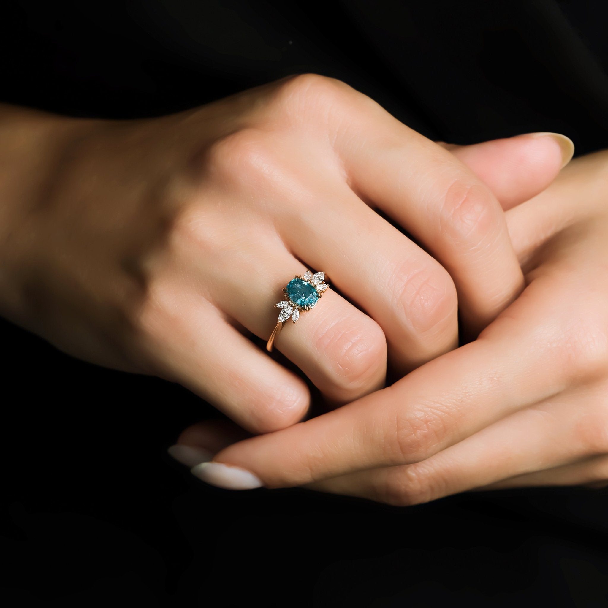 1.80 Karat Natural Mavi Zirkonyum & 0.40 Karat Markiz Kesim Pırlanta Yüzük - RNF0668 | Renkli Taşlı Yüzükler | Ronaff Pırlanta | Tektaş Yüzük, Pırlanta Yüzük, Kolye, Küpe