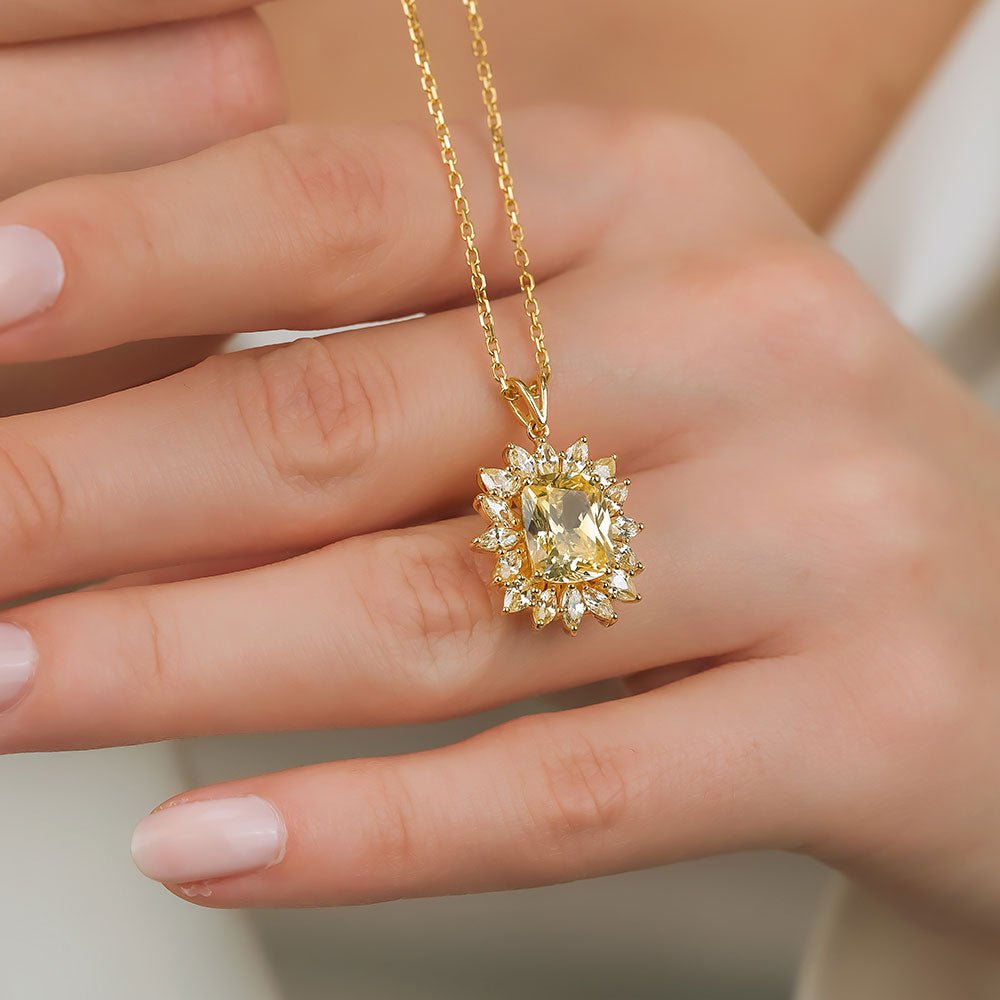3.28 Karat Quartz & 1.28 Karat Sarı Safir Özel Tasarım Vintage Kolye - RNF0815 | Pırlanta Kolye | Ronaff Pırlanta | Tektaş Yüzük, Pırlanta Yüzük, Kolye, Küpe